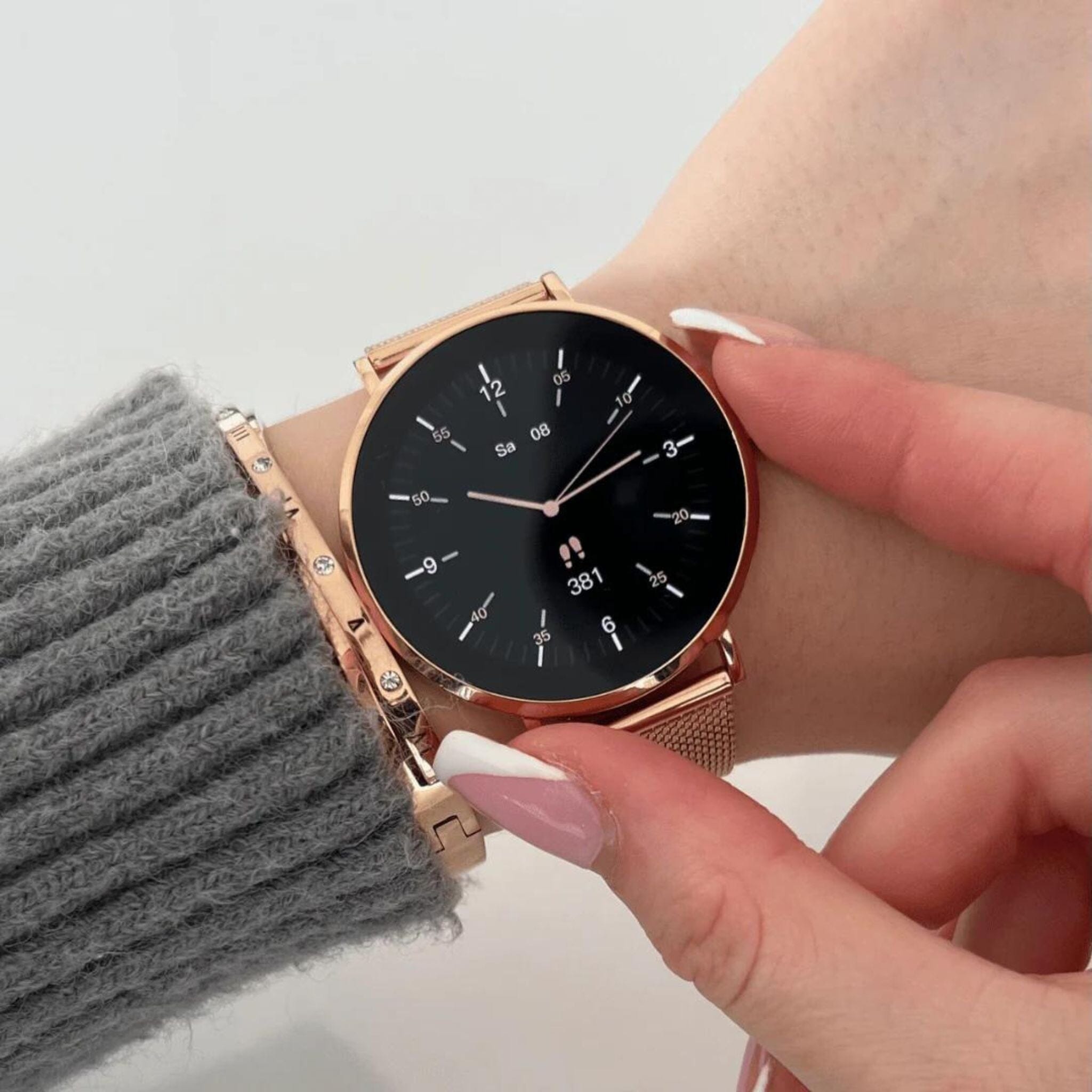 GLAMOURSMART™ - Elegant and Luxurious Smartwatch
